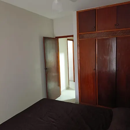 Apartamento 70 metros praia-3